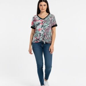 Women's Plus Size (2X) Mixed Print V-Neck T-Shirt